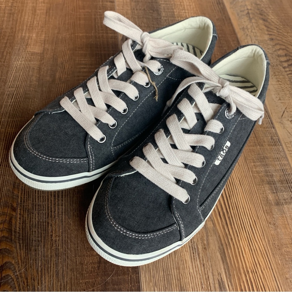 Taos Shoes, size 8.5